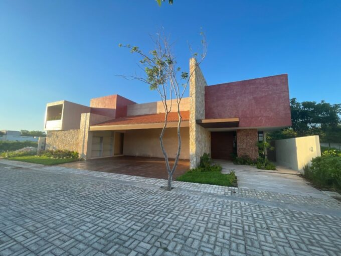 Casa en Venta al Norte de Mérida | Casa Aurora | Temozón Norte