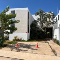 Casa en venta al Norte de Mérida Privada Amantea Cholul