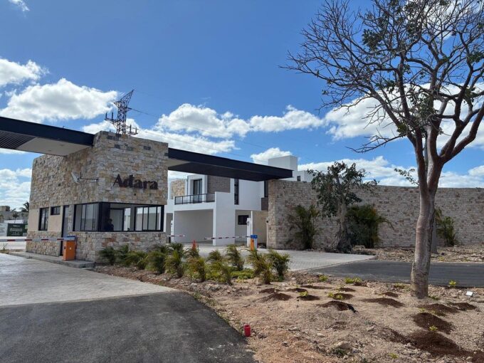 Casas en venta al norte de Mérida | Privada Adara| Temozón Norte
