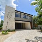 Casa en venta al Norte de Mérida | Privada Oasis Country Club | Country Club