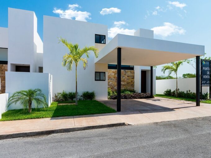Casas de una y dos Plantas en venta al Norte Alzare Residencial Real Montejo