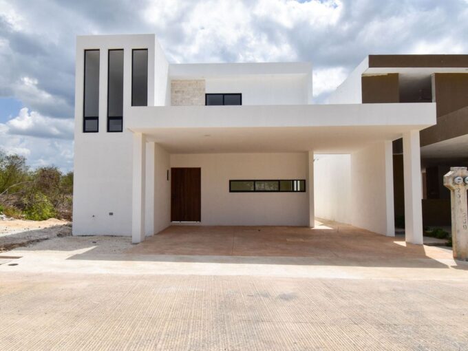 Casa en venta al norte de Mérida | Privada Tamora 238 | Conkal
