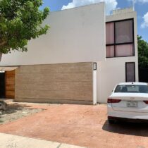 Casa en Venta al Norte de Mérida en Privada en zona de Conkal Yucatán